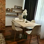 In Διαμέρισμα